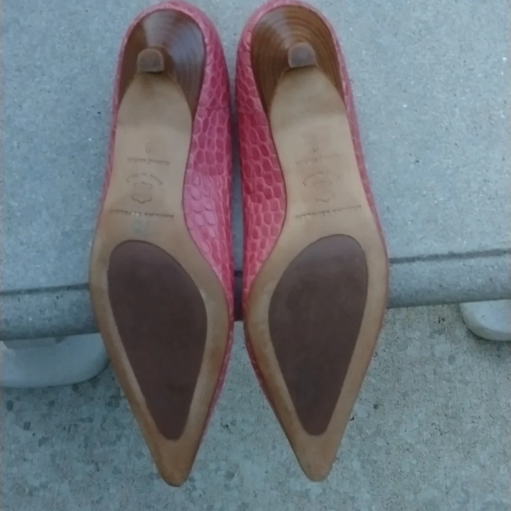 Banana Republic Leather kitten heels, French Pink 🩷 croc, Italy, size 9 - Picture 3 of 11